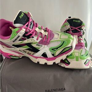 BALENCIAGA’S TRACK RUNNERS | GREEN & PINK